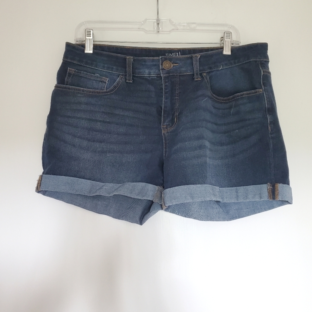 Mid-rise denim shorts darkwash size 12